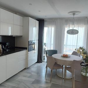 2 Bedroom Beachfront Apartment In Estepona, Malaga.