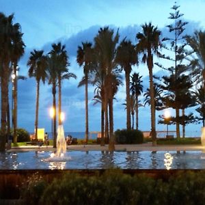 Moderno Apartamento En 1A Linia De Mar En Salou.